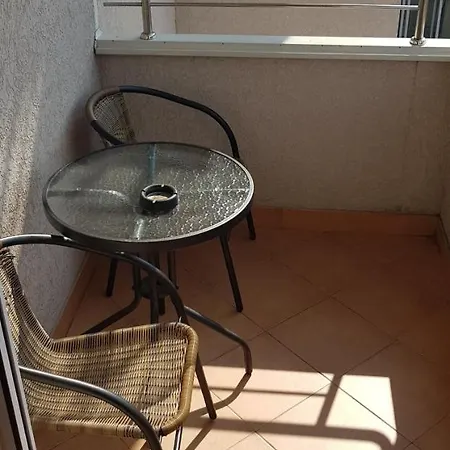 Oki Apartment *